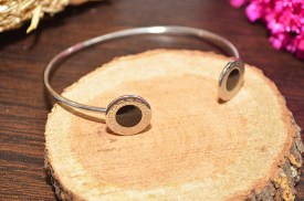 pulsera rigida boton negro (2).jpg